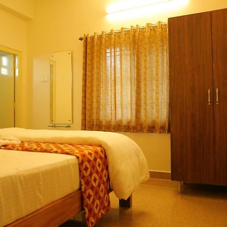Bhavana Homestay 蒂鲁帕蒂 外观 照片