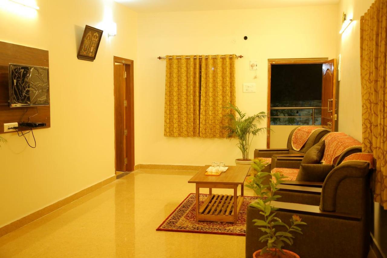 Bhavana Homestay 蒂鲁帕蒂 外观 照片